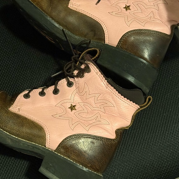 Ariat Brown and Pink Woman’s Boots size 8B - Picture 11 of 11